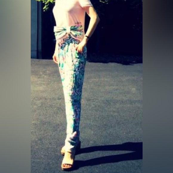 Red Valentino 100% modal pink short sleeve top wz floral bow & lace piping. XS. - Picture 10 of 10